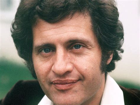 quel âge aurait joe dassin aujourd'hui|Joe Dassin : cette dernière phrase prononcée avant son décès.